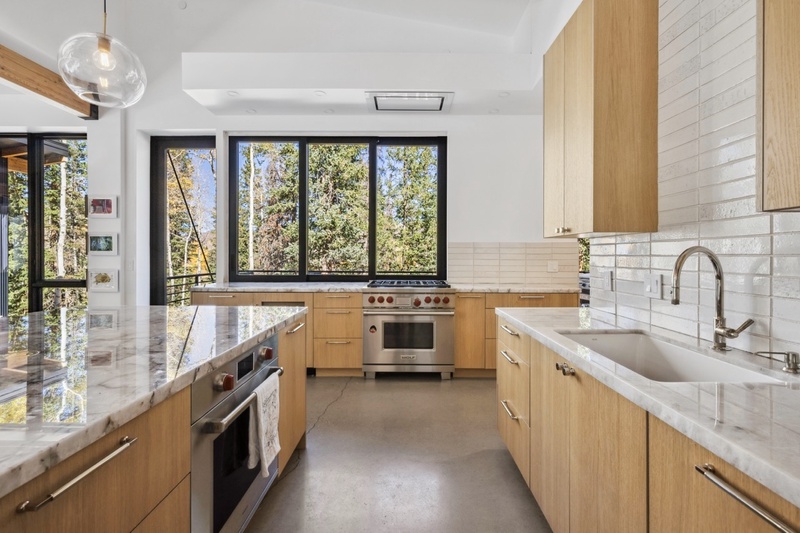 Well-equipped kitchen